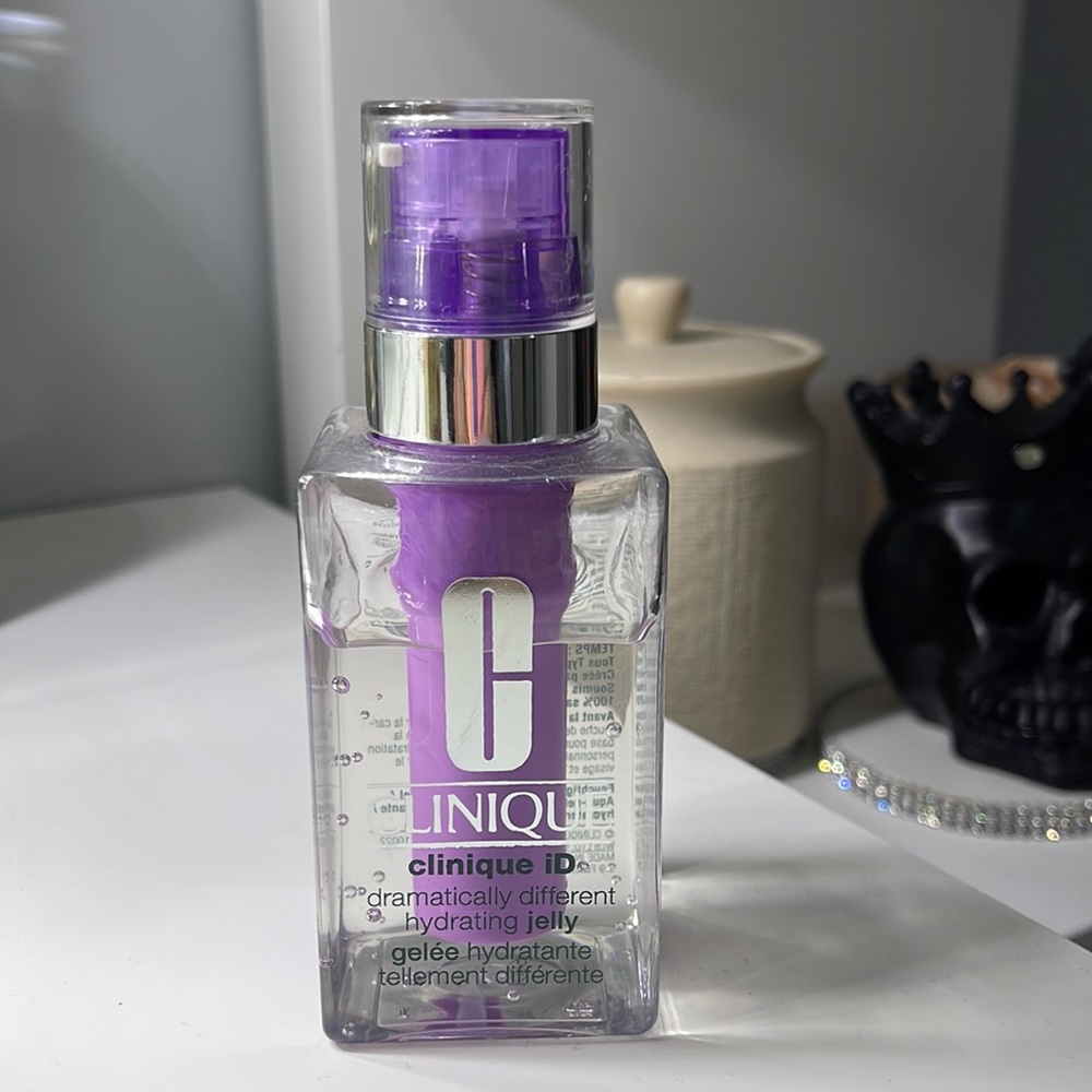 Clinique ID Dramatically Different hydrating gel - 20.00 each.